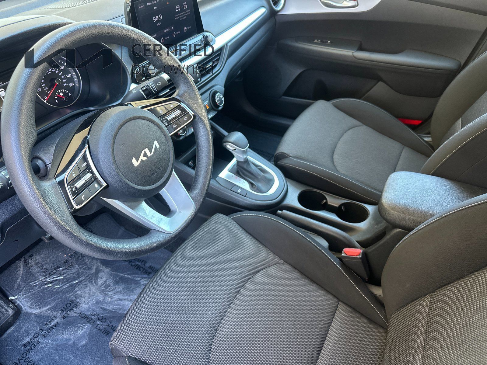 Used 2022 Kia Forte LXS FWD image 11