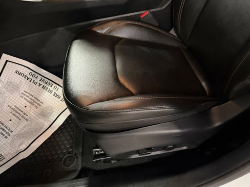 Used 2024 Jeep Compass Latitude image 39