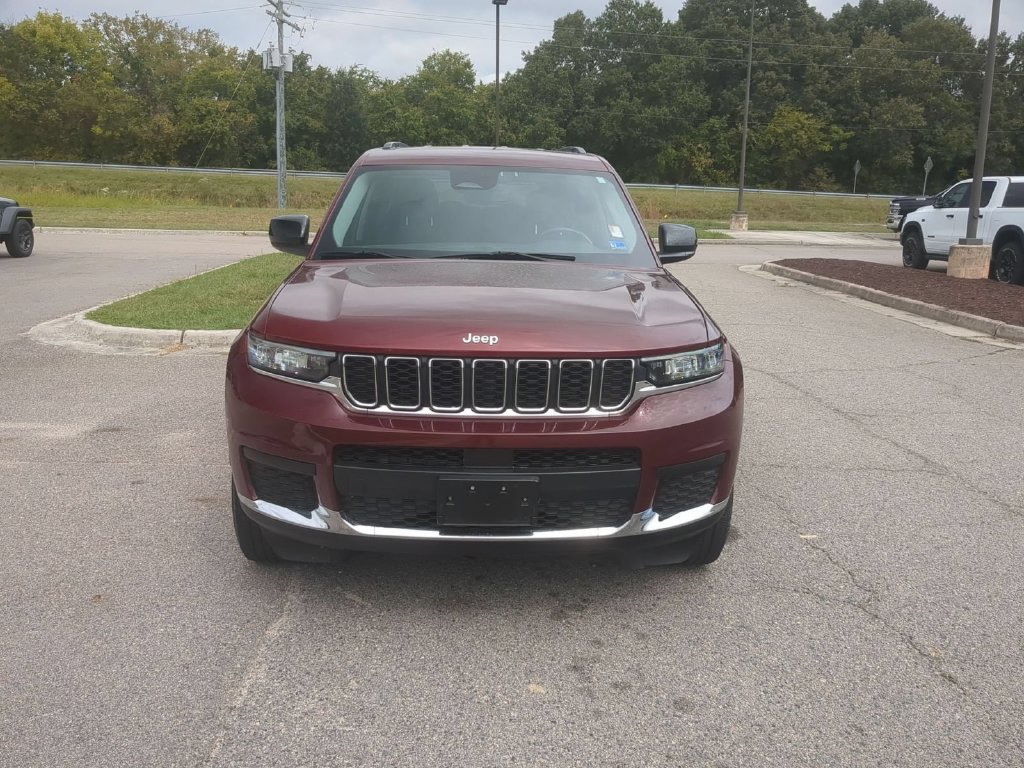 Used 2022 Jeep Grand Cherokee L Laredo w/ Luxury Tech Group I AWD/4WD image 8