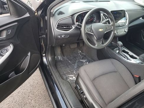 Used 2025 Chevrolet Malibu LT FWD image 10