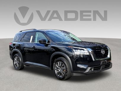 Certified 2024 Nissan Pathfinder SV