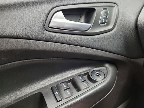 Used 2018 Ford Escape SE FWD image 27