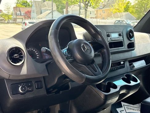 Used 2020 Mercedes-Benz Sprinter 2500 w/ Driver Convenience Package image 17