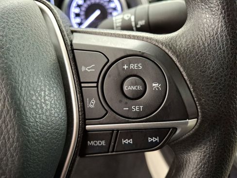 Certified 2022 Toyota Camry LE image 18