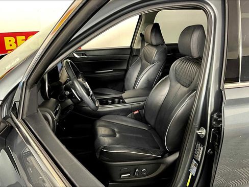 Used 2023 Hyundai Palisade Limited image 7