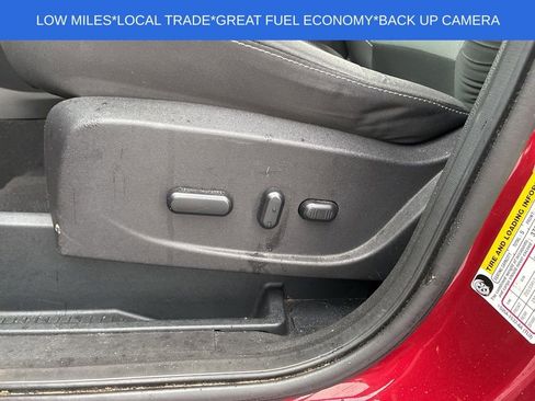 Used 2016 Ford Escape SE w/ Equipment Group 201A FWD image 14