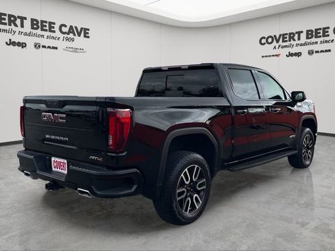 Used 2024 GMC Sierra 1500 AT4 w/ AT4 Premium Package image 9