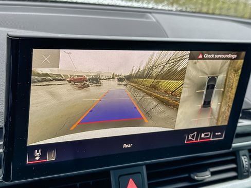 Used 2021 Audi S4 Premium Plus w/ Premium Plus Package image 17