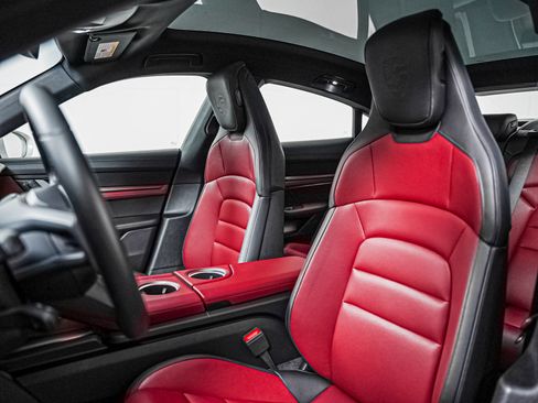 Certified 2025 Porsche Taycan RWD image 5