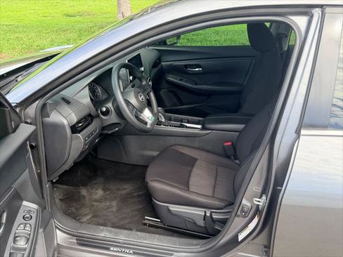 Used 2025 Nissan Sentra SV w/ Trunk Package FWD image 12