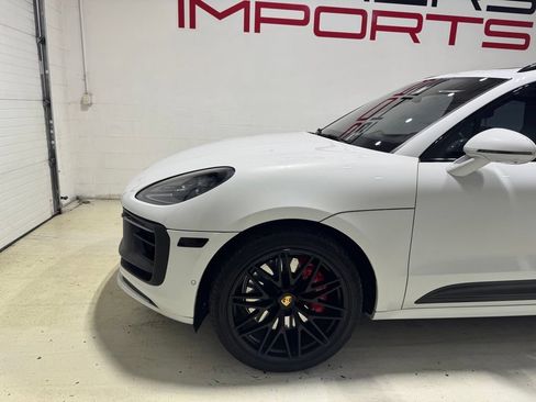 Used 2022 Porsche Macan GTS AWD/4WD image 2