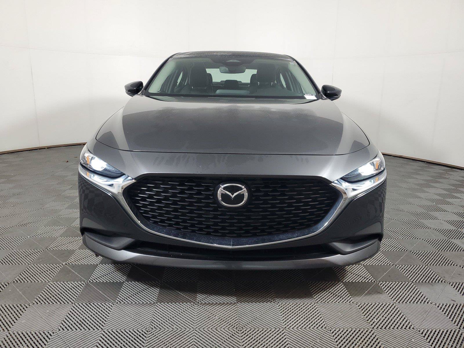 Used 2024 MAZDA MAZDA3 s FWD image 2
