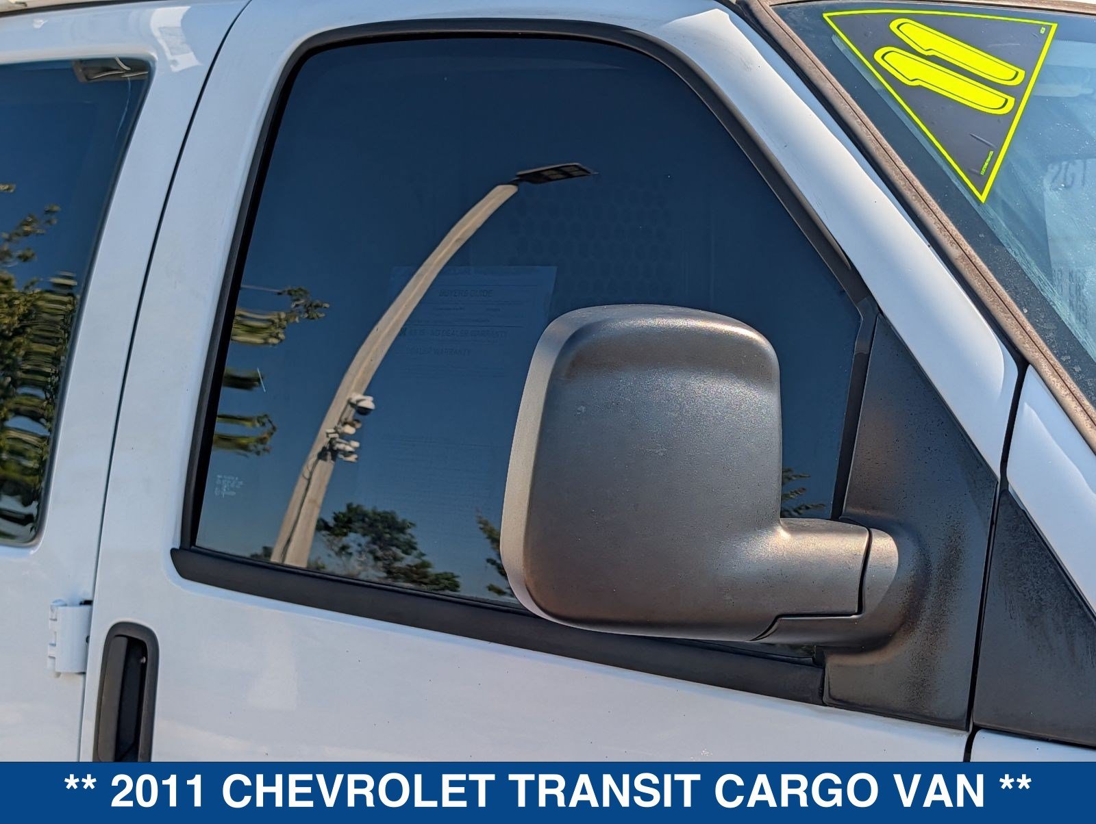 Used 2011 Chevrolet Express 2500 RWD image 11
