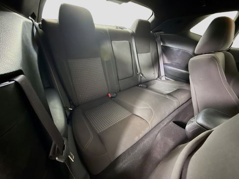 Used 2022 Dodge Challenger SXT image 26