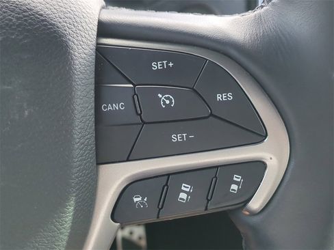 Used 2021 Jeep Grand Cherokee High Altitude image 30