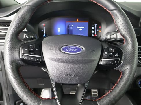 Used 2024 Ford Escape ST-Line image 19