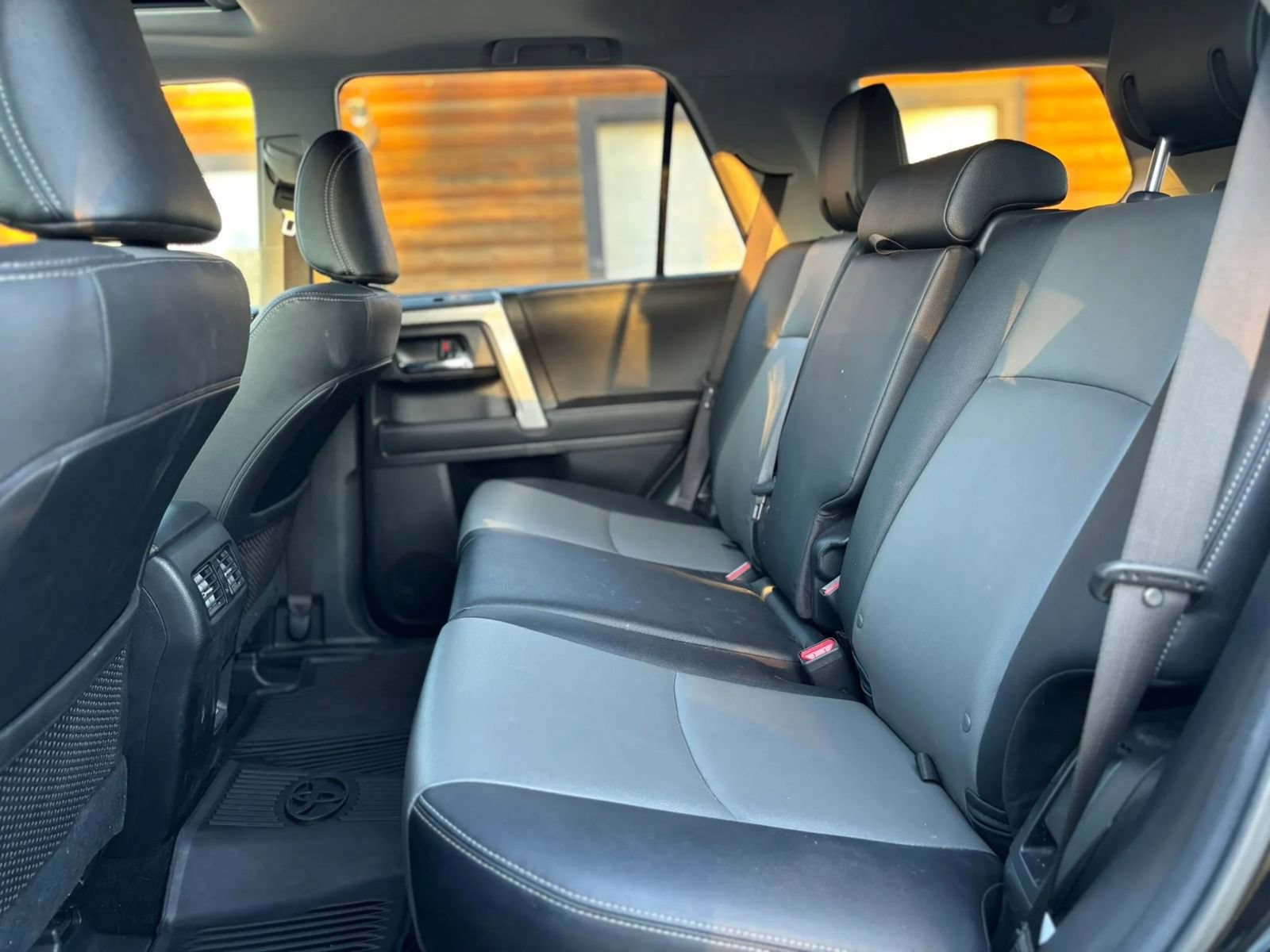 Used 2023 Toyota 4Runner SR5 Premium w/ Moonroof Package AWD/4WD image 16