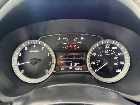 Used 2015 Nissan Sentra SV FWD image 23
