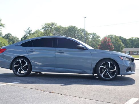 Used 2022 Honda Accord Sport image 6