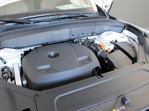 New 2026 Volvo XC90 T8 Plus image 25