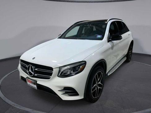Used 2019 Mercedes-Benz GLC 300 4MATIC image 1