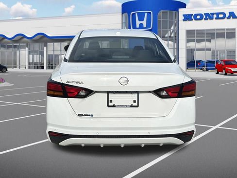 Used 2025 Nissan Altima 2.5 SV image 7