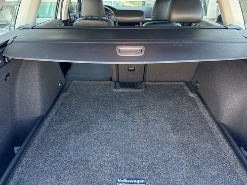 Certified 2019 Volkswagen Golf Alltrack SE image 16