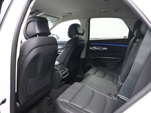 Used 2026 Genesis GV70 2.5T image 25