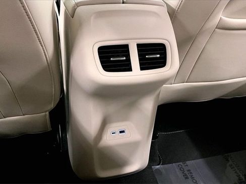 Used 2022 Buick Envision Essence w/ Safety Package image 29