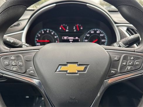 Used 2023 Chevrolet Malibu LT image 36
