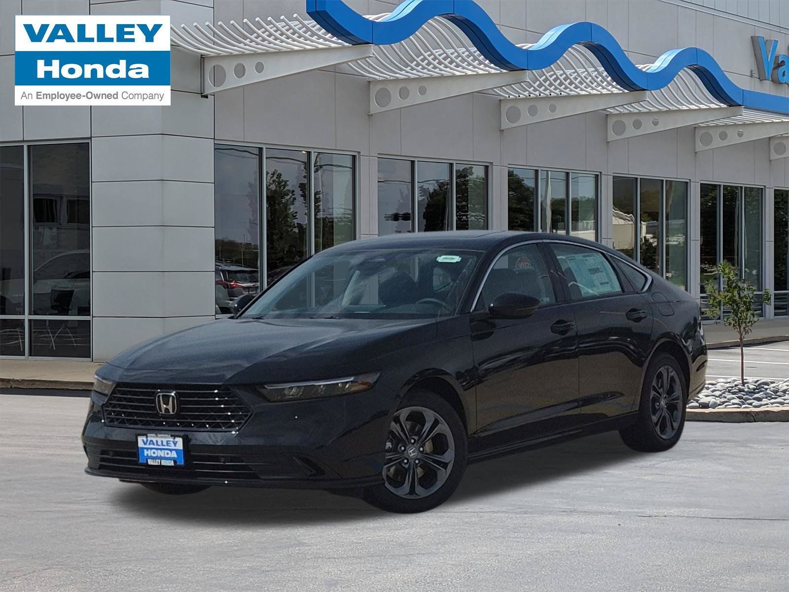 New 2026 Honda Accord EX-L image 1