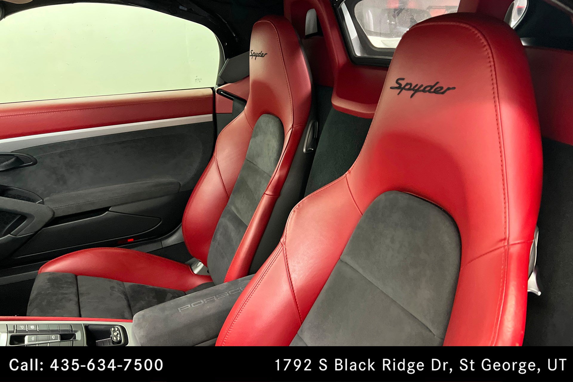 Used 2016 Porsche Boxster Spyder RWD image 12