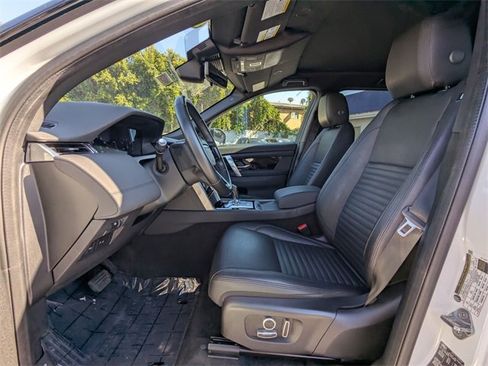 Used 2021 Land Rover Discovery Sport SE image 13