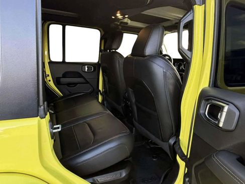 Used 2023 Jeep Wrangler Unlimited Sahara w/ Cold Weather Group image 16