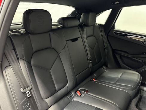 Certified 2026 Porsche Macan AWD/4WD image 40