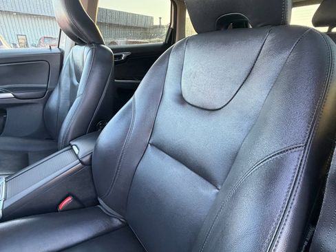 Used 2015 Volvo XC60 T5 Premier image 19