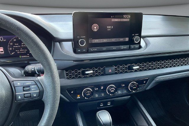 Certified 2025 Honda Accord SE image 11