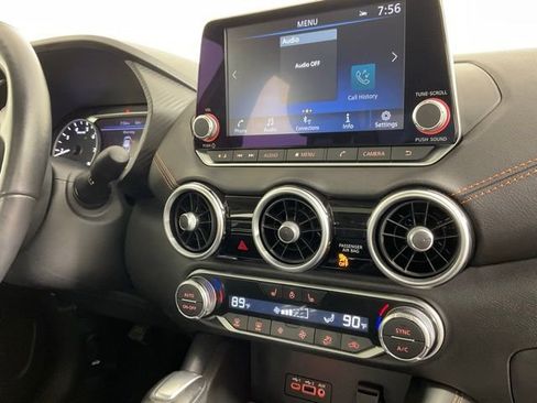 Used 2023 Nissan Sentra SR w/ SR Premium Package image 18