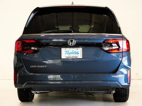 New 2026 Honda Odyssey EX-L image 8
