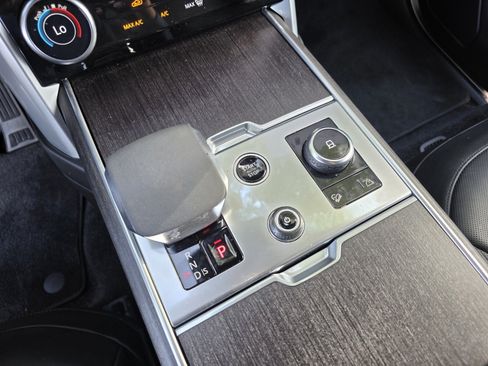 Certified 2023 Land Rover Range Rover SE AWD/4WD image 22