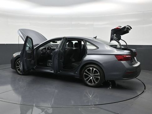 Used 2024 Volkswagen Jetta Sport FWD image 31