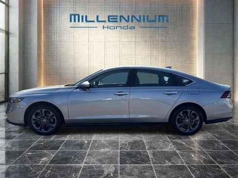 Used 2023 Honda Accord EX image 2