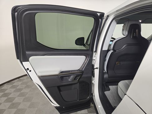 Used 2023 Rivian R1T Adventure image 17