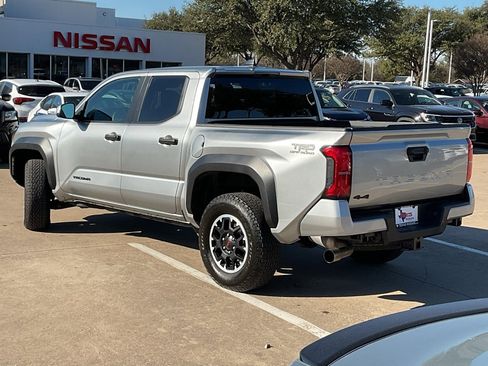 Used 2025 Toyota Tacoma TRD Off-Road image 7