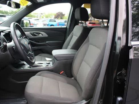 Certified 2023 Chevrolet Traverse LT image 12