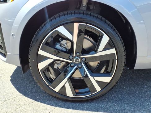 New 2026 Volvo XC60 T8 Ultra w/ Protection Package Premier AWD/4WD image 9