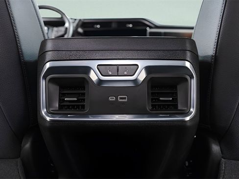 Used 2024 GMC Sierra 2500 Denali w/ Denali Reserve Package image 33