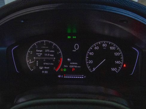 Used 2025 Honda Civic Sport image 14