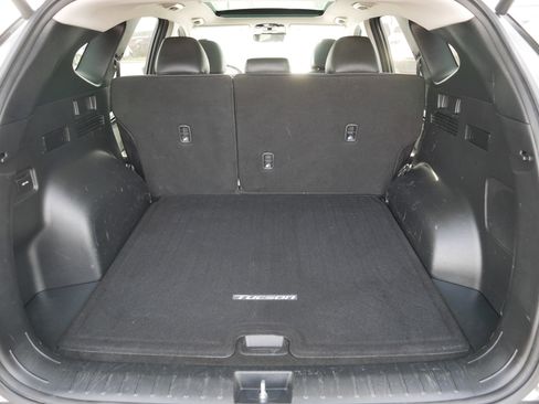 Used 2023 Hyundai Tucson Limited image 18