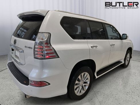 Used 2023 Lexus GX 460 Premium w/ Premium Plus Package image 6